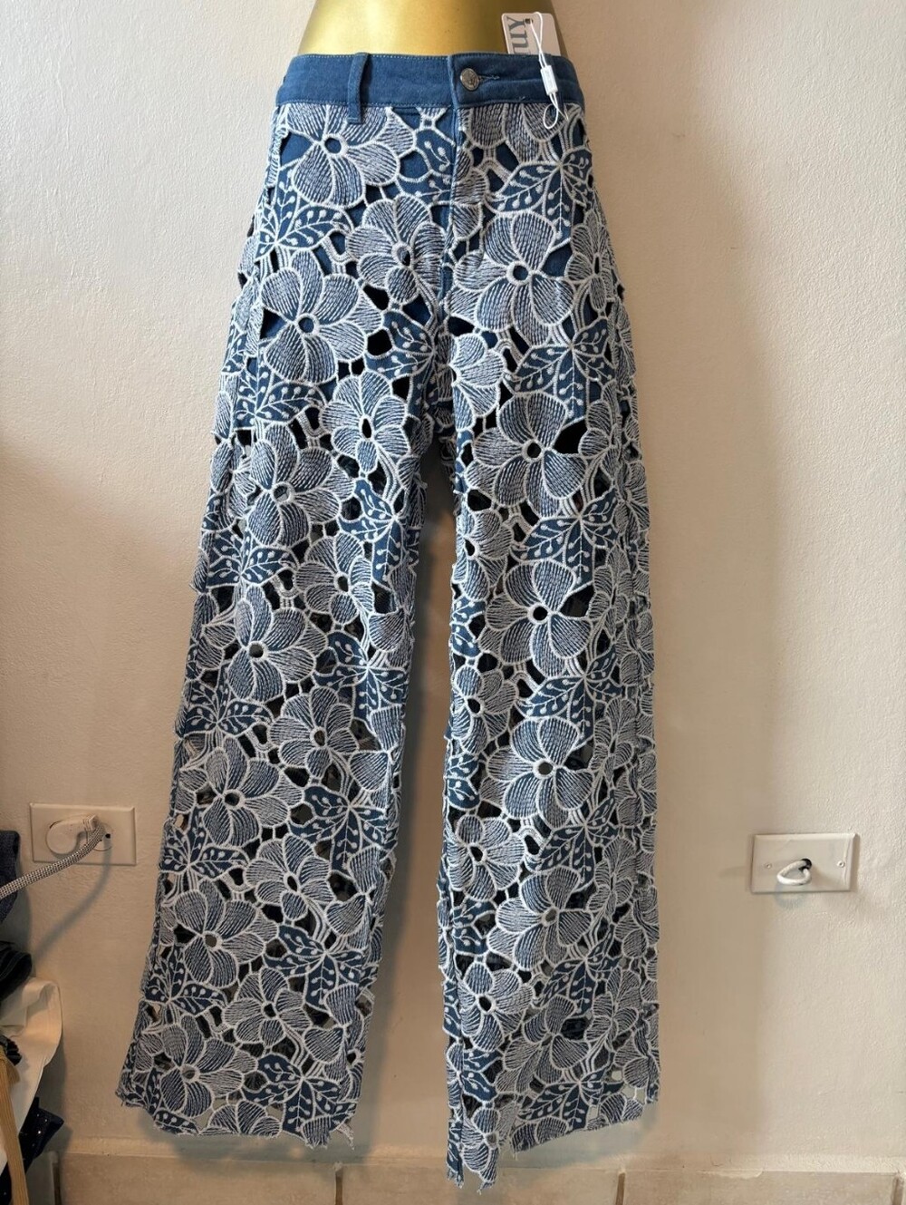 Wide Leg Floral Lace Overlay Jeans - Blue & White
